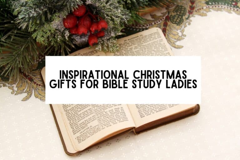 bible with christmas wreath decorations and text overlay that says "Inspirational Christmas Gifts for Bible Study Ladies ".